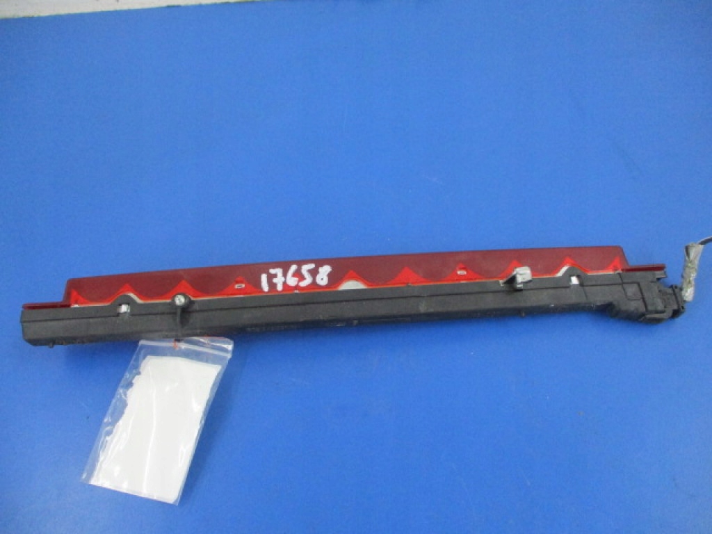 AUDI A3 8L LAMP THREE LIGHTS ADDITIONAL FOOTAGE ORIGINAL 8D9945097B