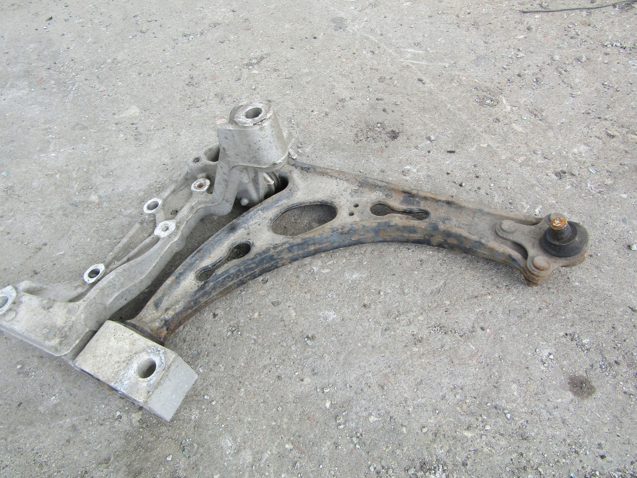 Support de bras de suspension VW Touran I 1T image 4