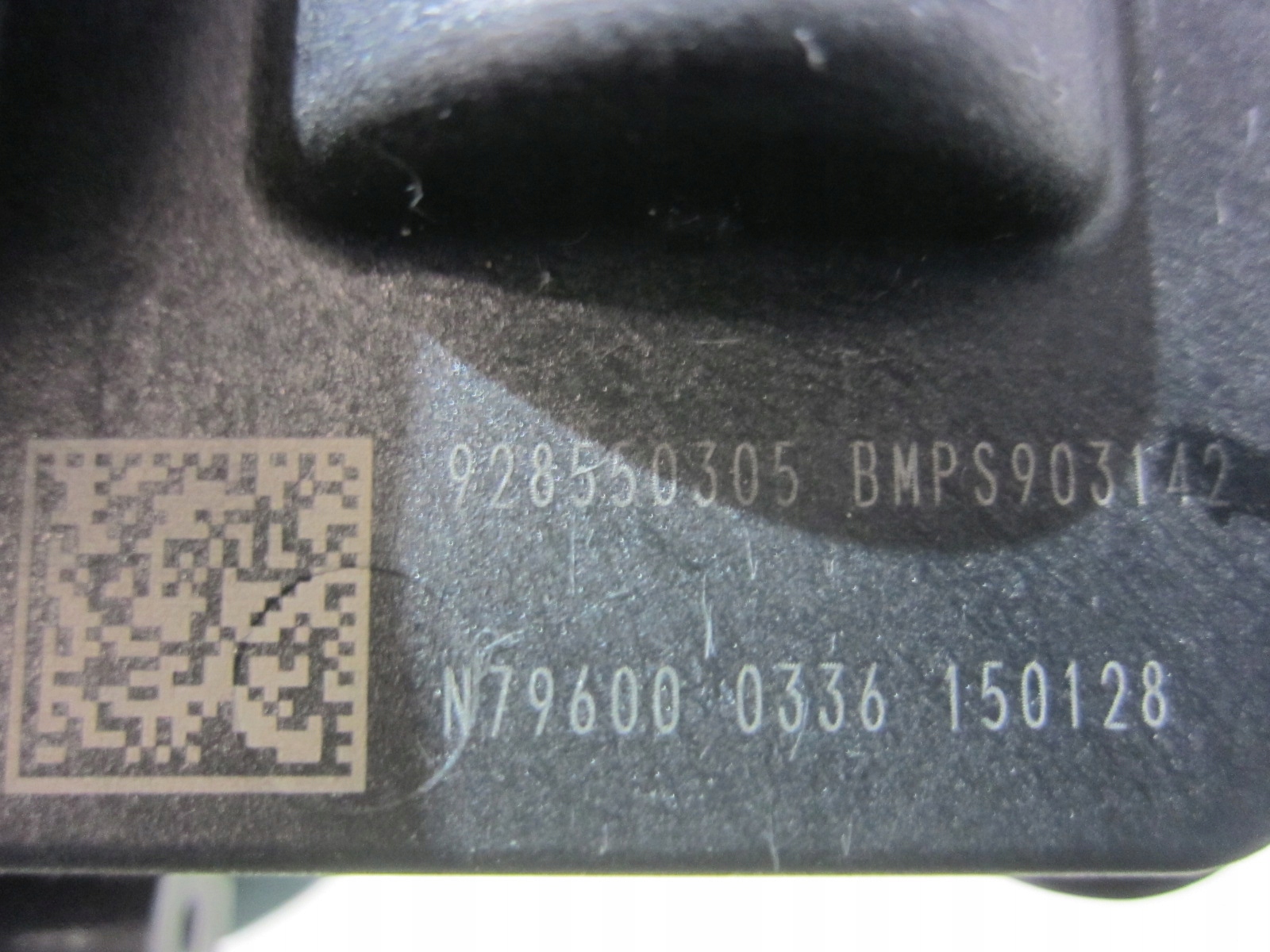BMW X5 F15 F85 F16 Frontstromverteiler B+ vorne 9285503 61149285503 image 7