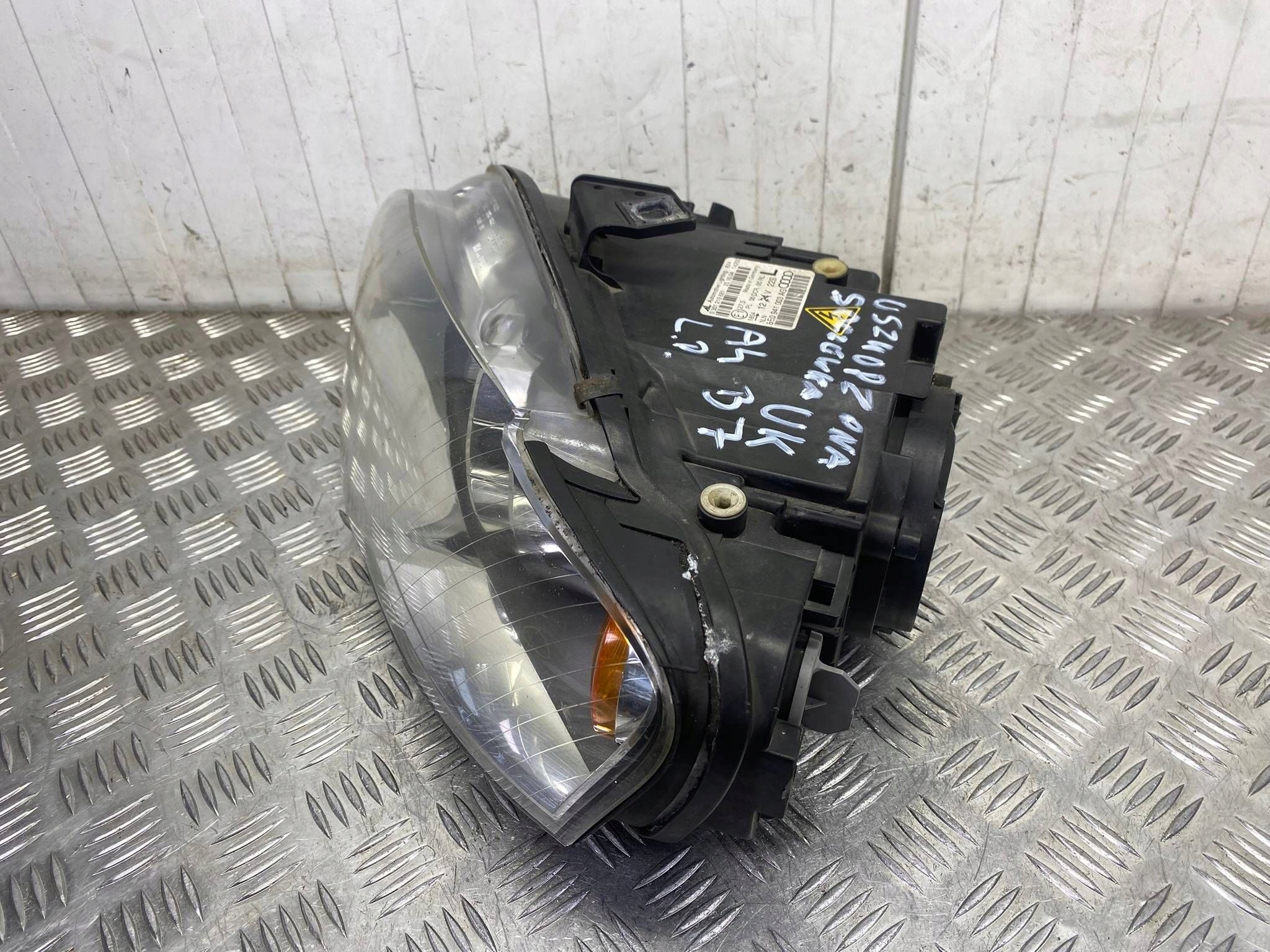 Lâmpada Dianteira Esquerda Bixenon Audi A4 B7 Anglik 2004-2008 8E0941003AG image 5