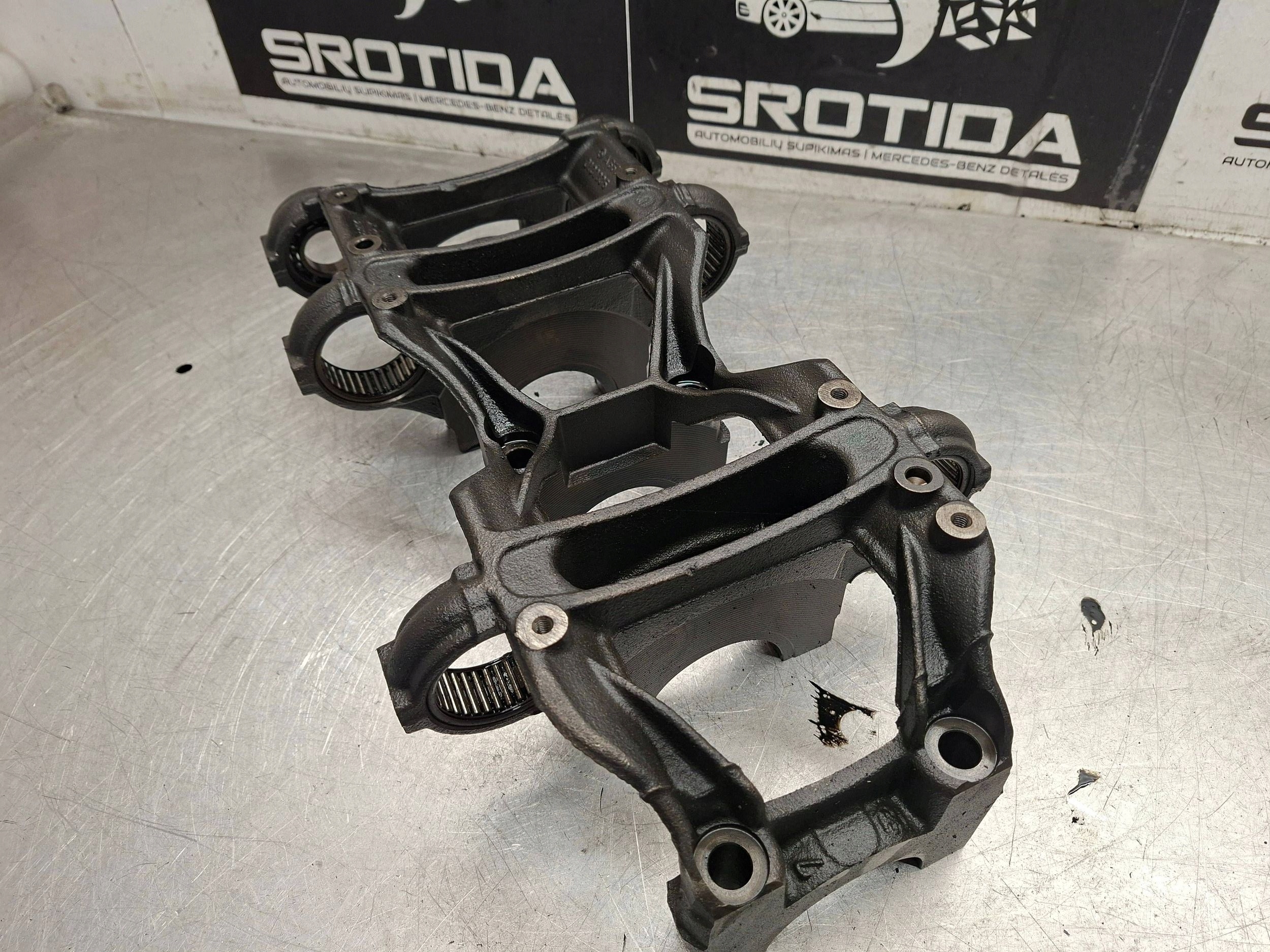 Support de vilebrequin A6510130336 Mercedes-Benz Sprinter W906 image 3