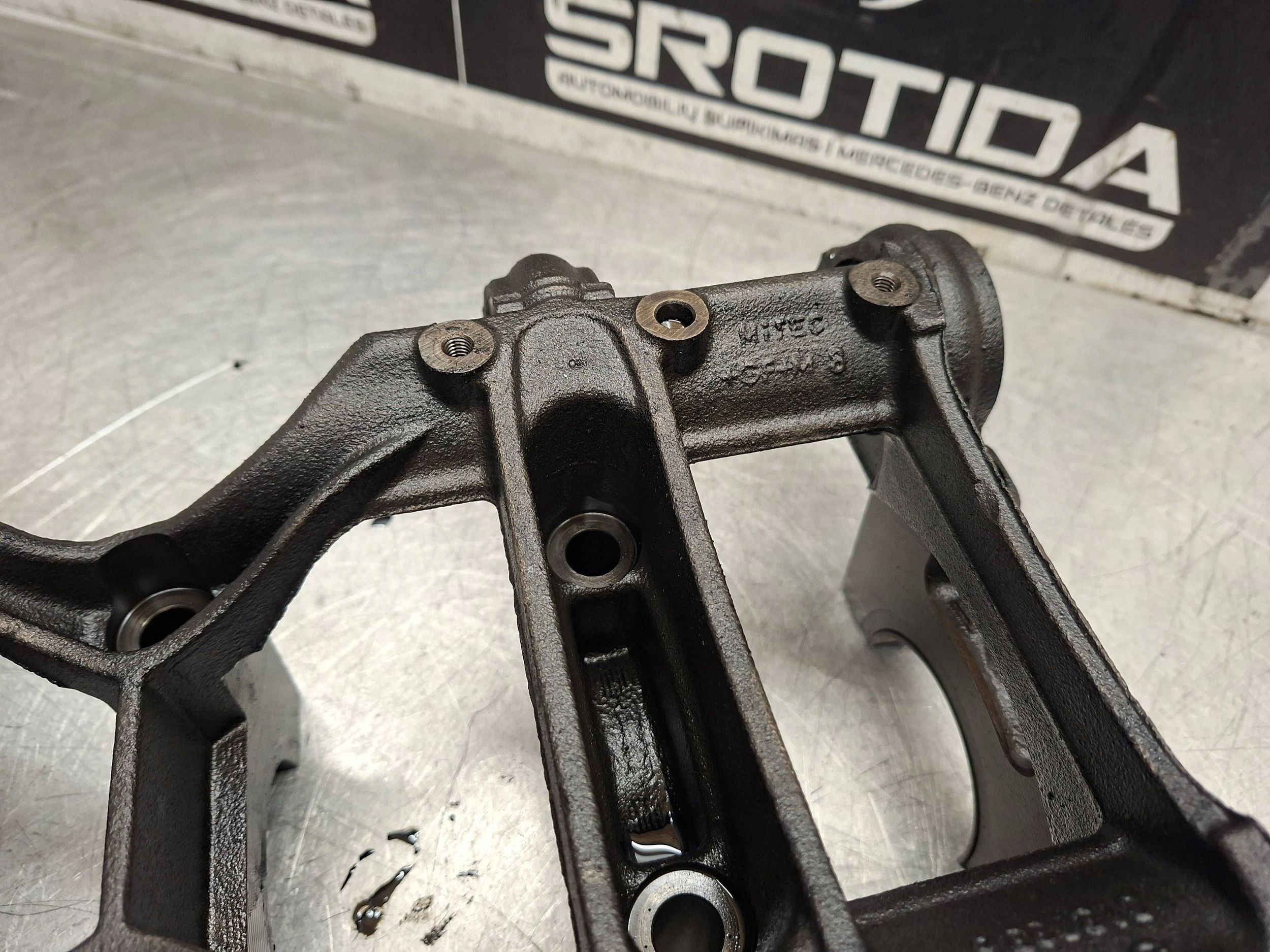 Support de vilebrequin A6510130336 Mercedes-Benz Sprinter W906 image 8