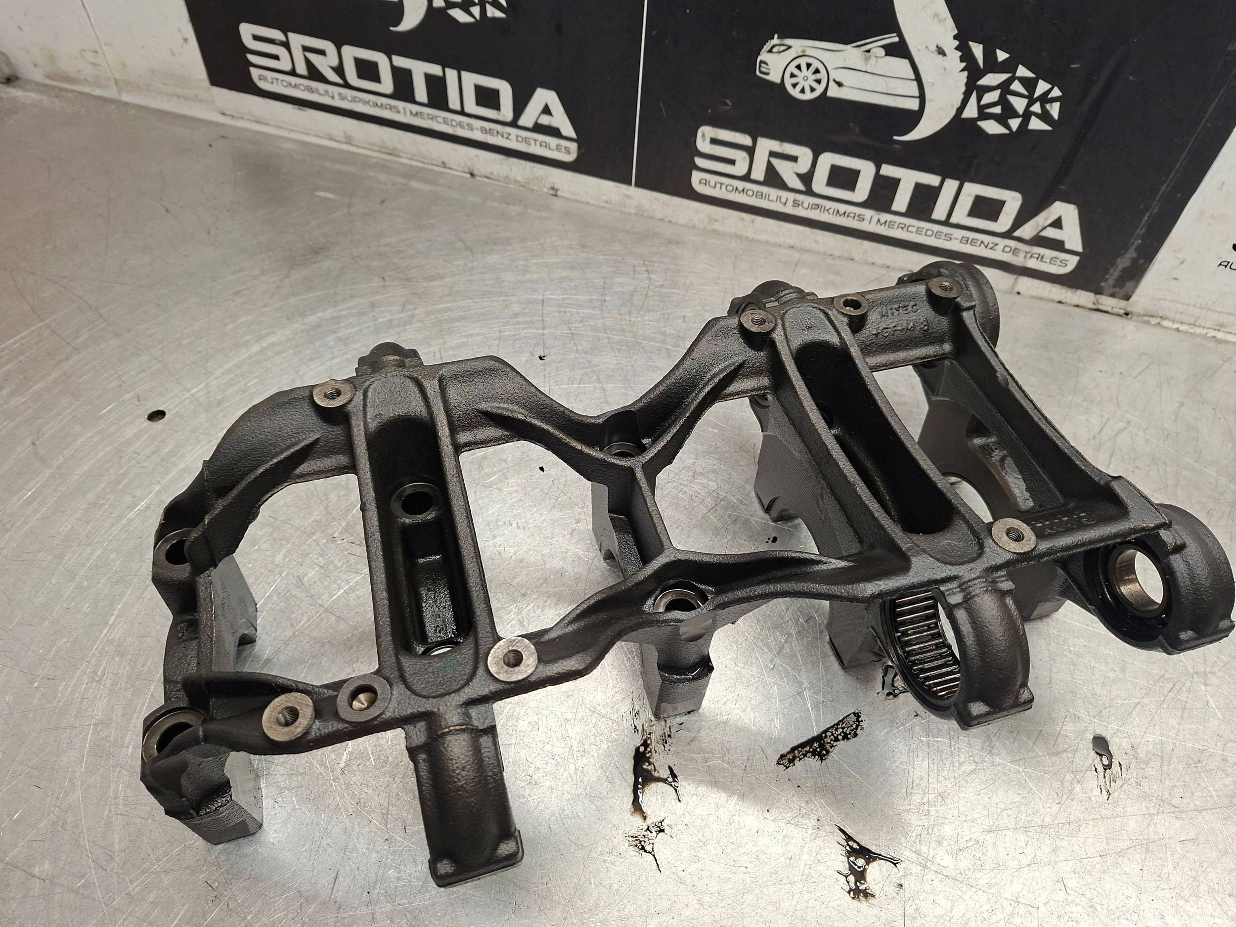 Support de vilebrequin A6510130336 Mercedes-Benz Sprinter W906 image 9