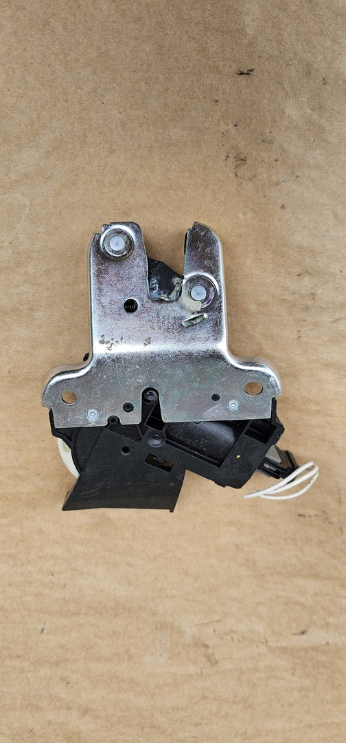 Cerradura de Maletero Audi A4 B7 A6 C6 Passat B6 4F5827505D image 3