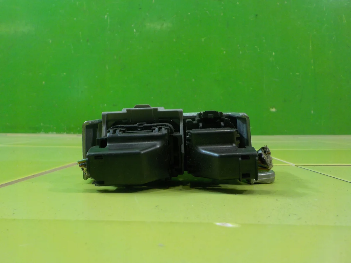 Módulo Sensor Airbag Ford Kuga MK1 2.0 TDCI image 3