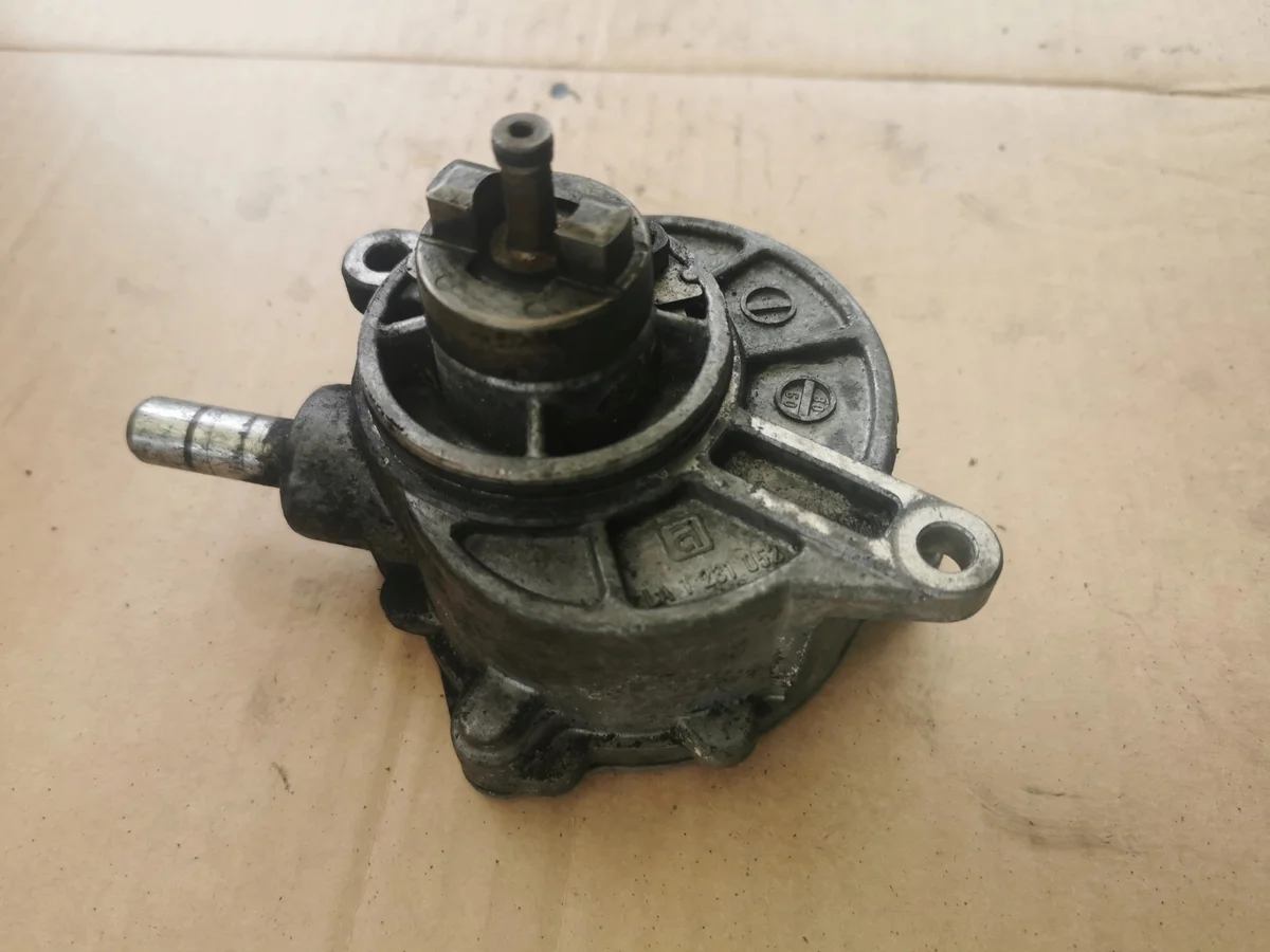 Bomba Vacío Mercedes Sprinter 2.2 CDI A6462300365 image 4