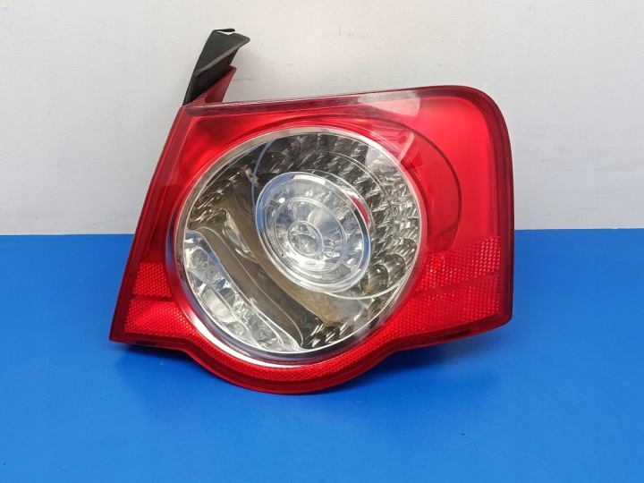 VW Passat B6 Sedan Rear Right Fender Lamp 3C5945096C