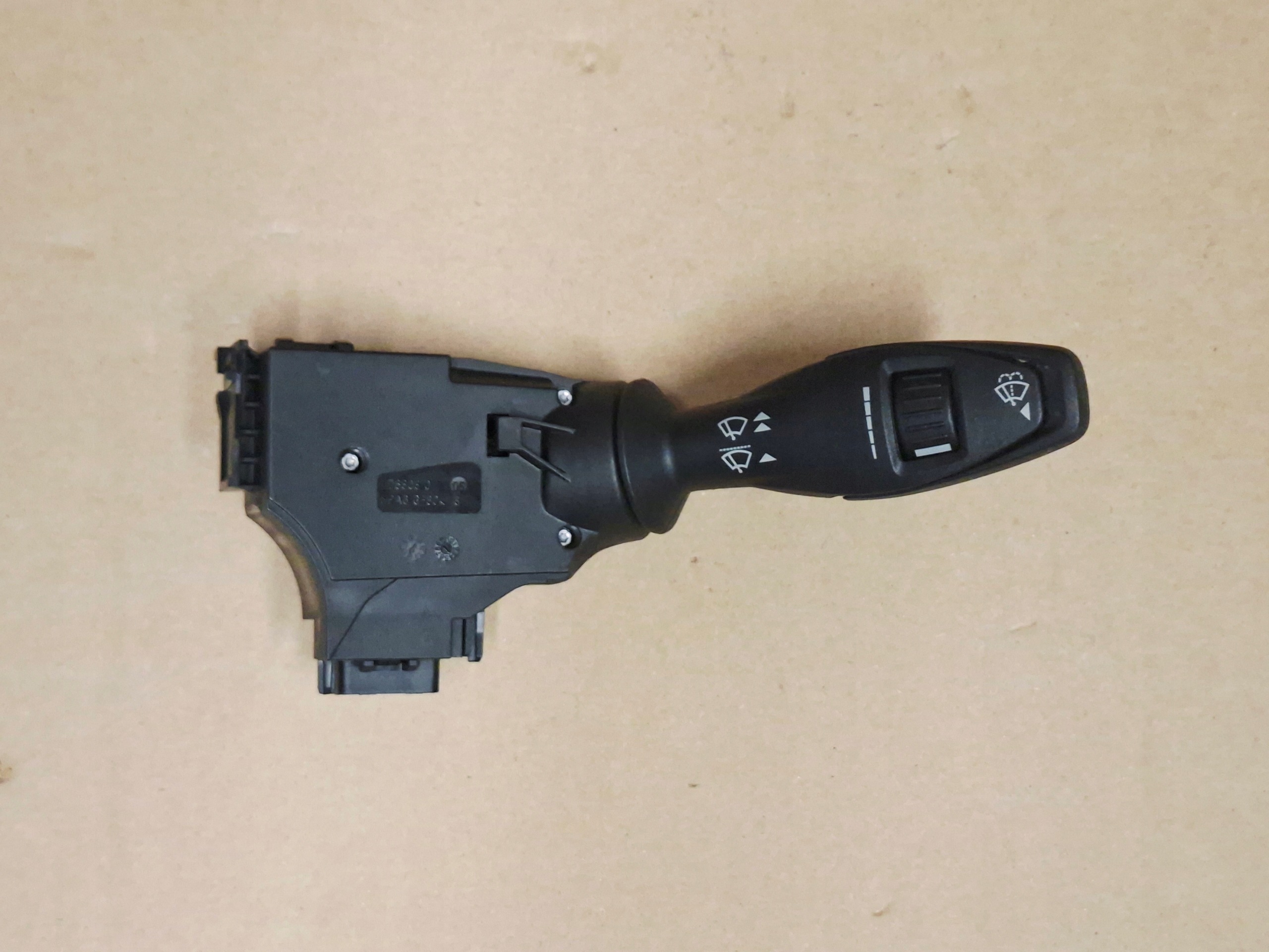 Maneta Limpiaparabrisas Ford Fiesta 8A6T17A553AC