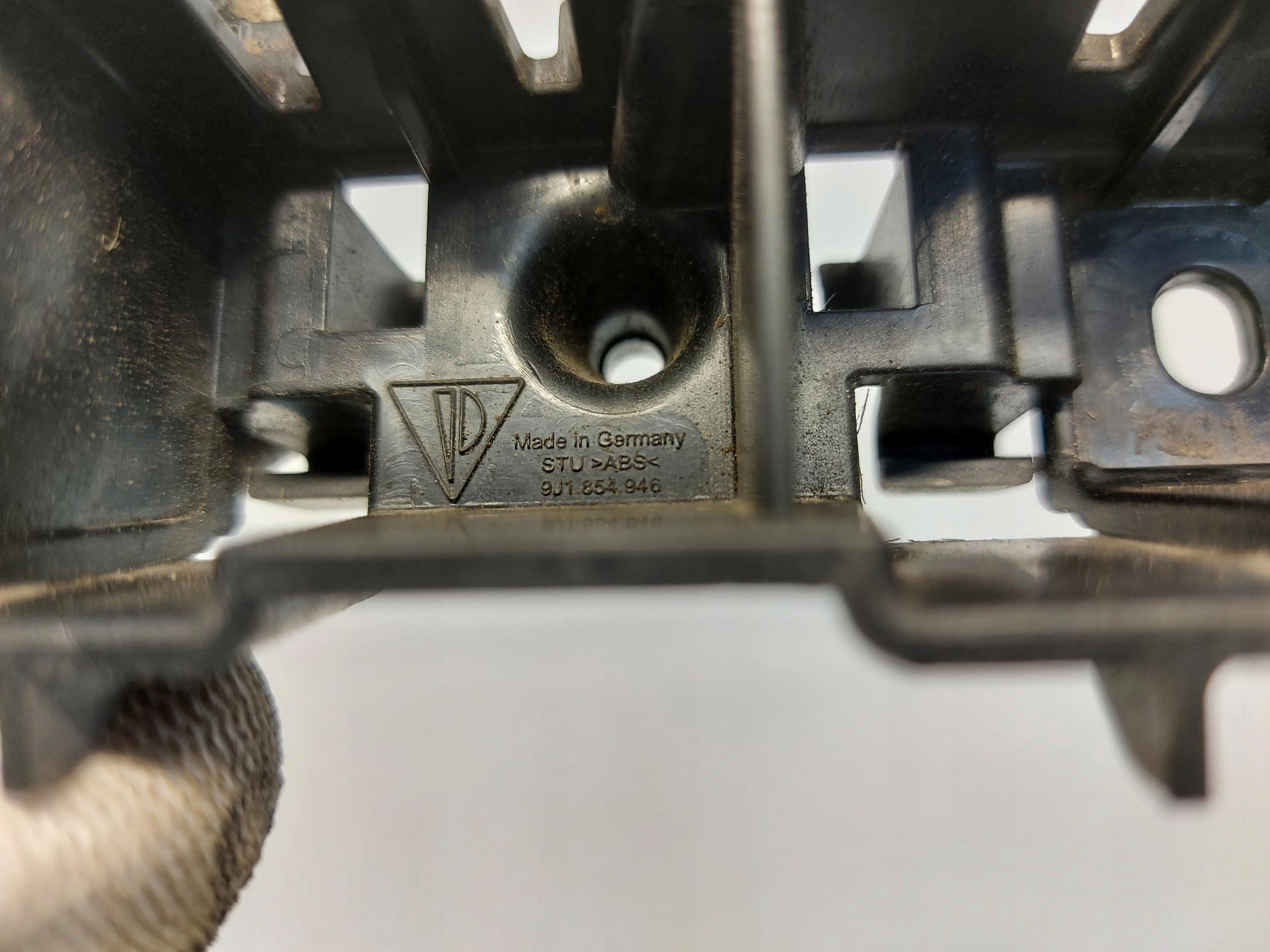 Porsche Taycan Cross Halter Stoßstange rechts vorne 9j1854946 image 5