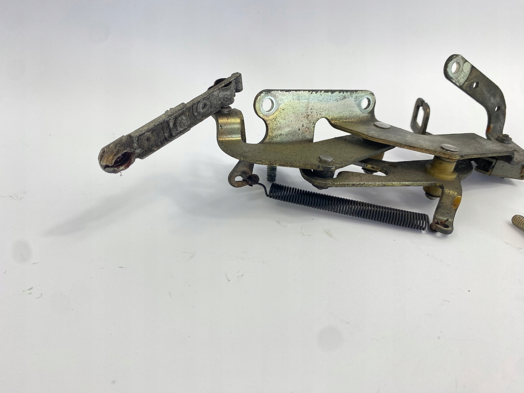 Gasmechanismus Mercedes W124 W201 M102 Gebraucht image 3