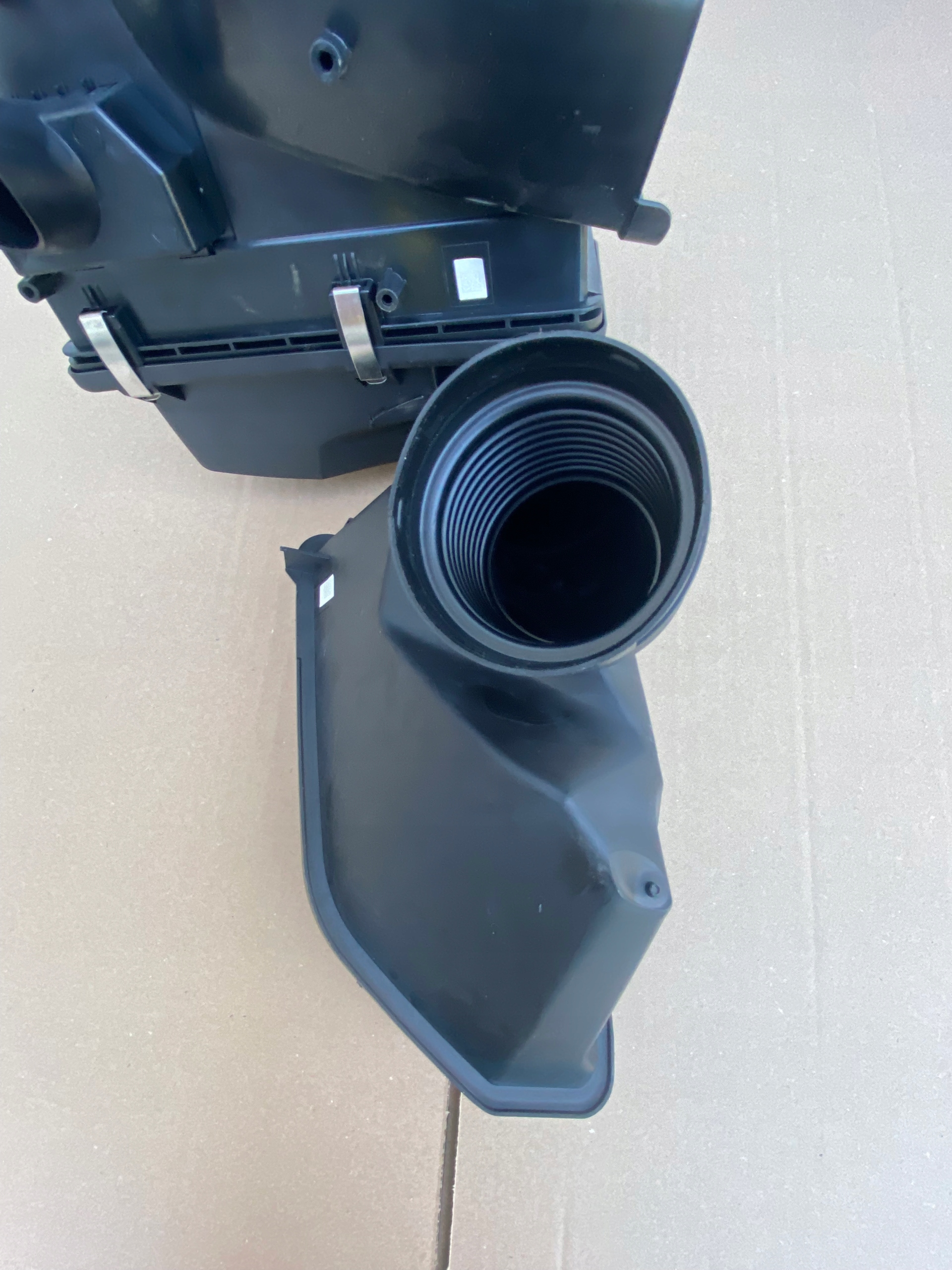 BMW G20 G21 G22 G23 G26 Boîtier filtre à air résonateur débitmètre image 8