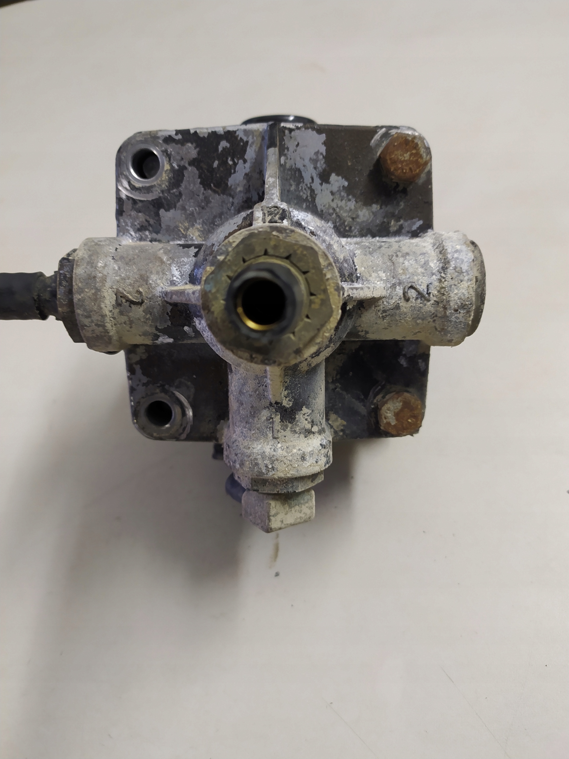 WABCO Relaisventil MAN TGX TGS TGA (9730113000) 81521156089