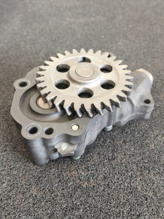 504332653 IVECO Pompa olio motore