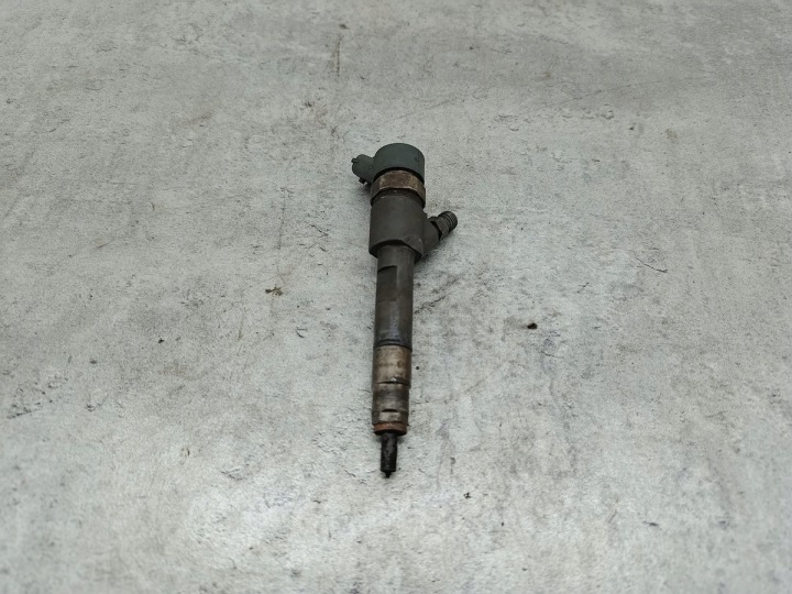 Ruiskutin Opel Vivaro A 8200389369 0445110230 BOSCH 1.9 DTI