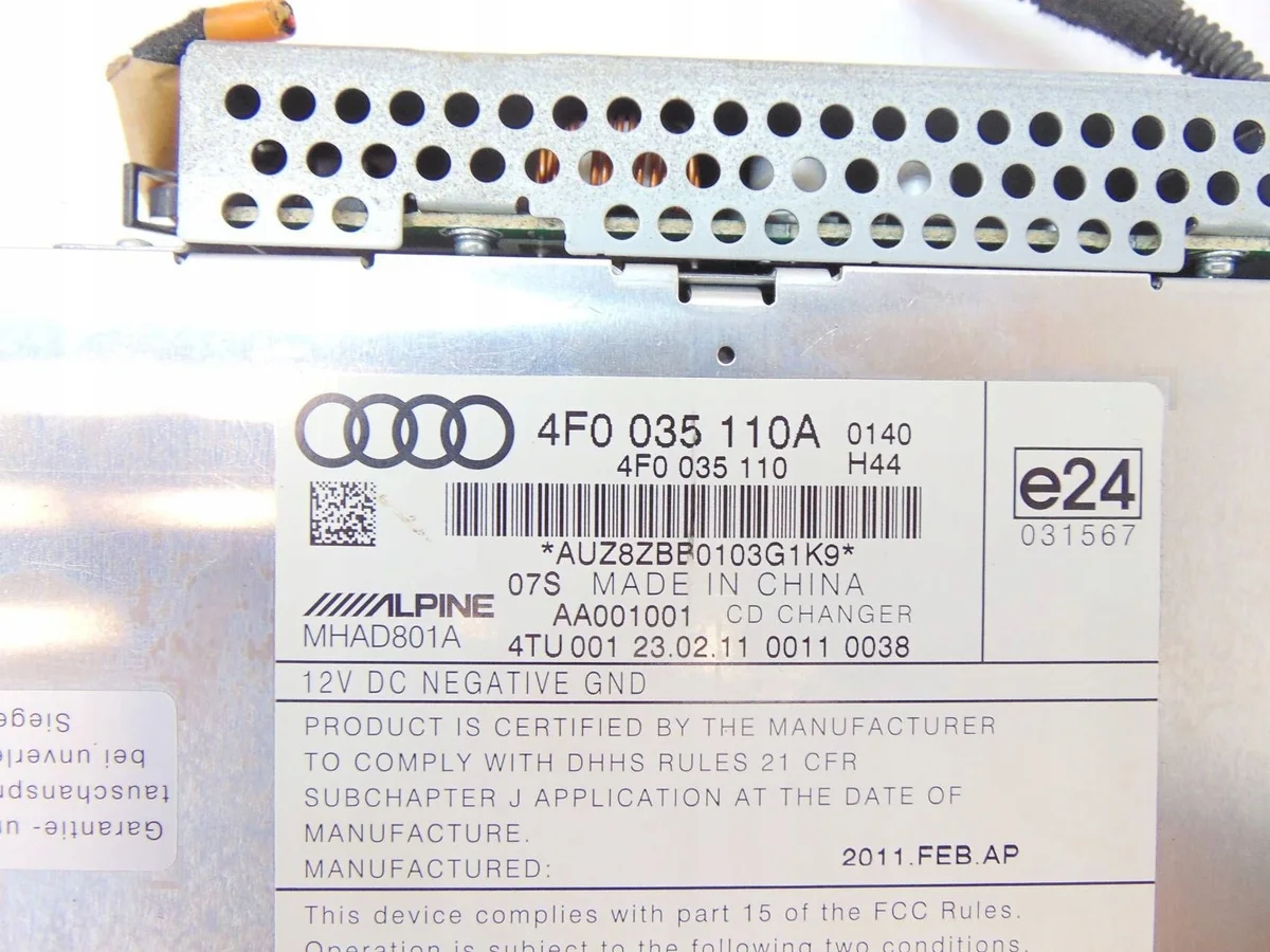 Cambiador CD Audi Q7 4L 4F0035110A Usado image 4