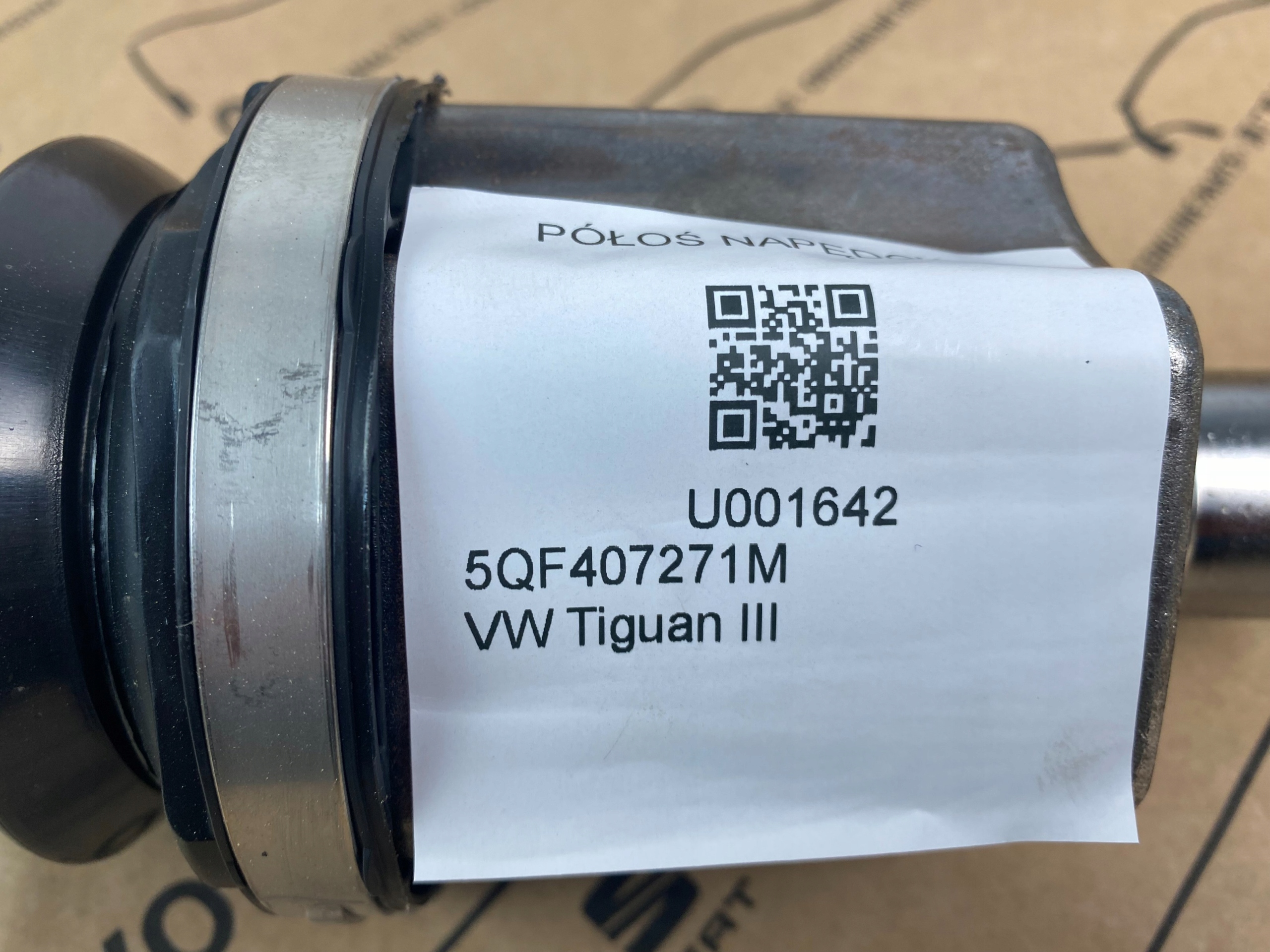 Drivaxel vänster VW Tiguan III 5QF407271M image 7