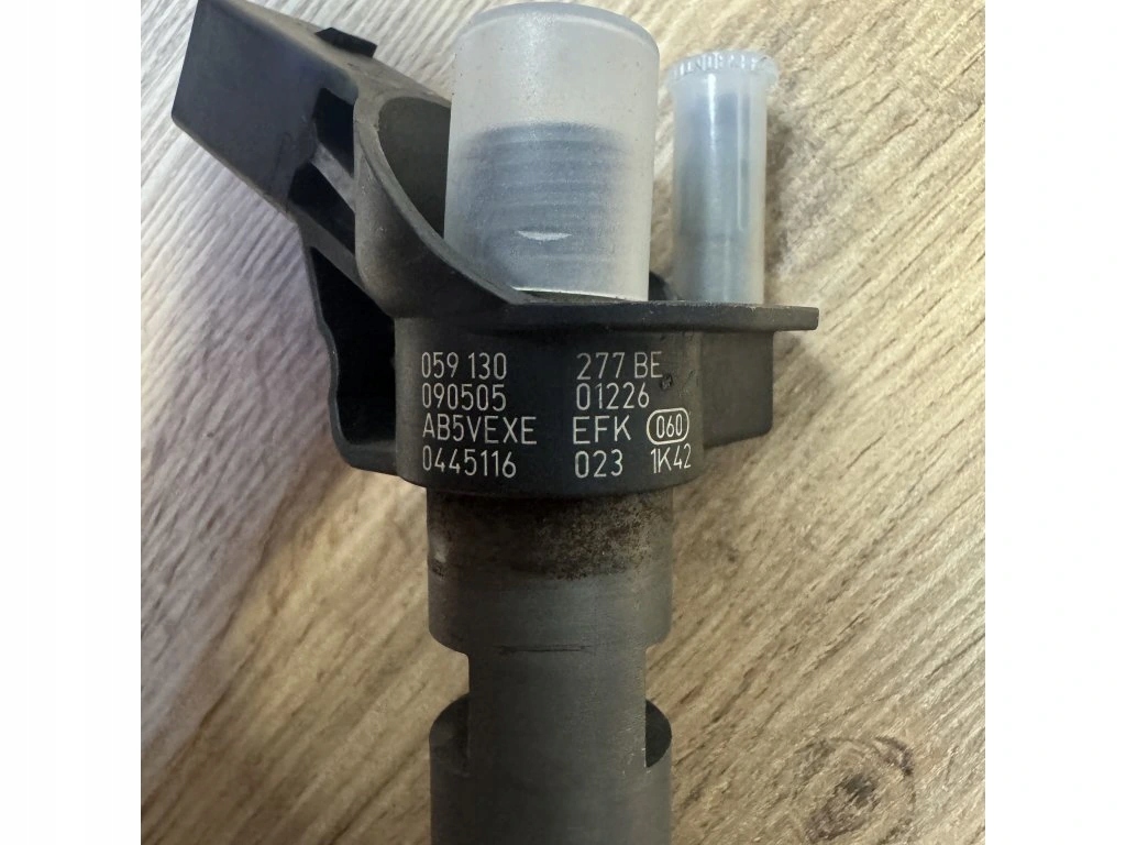 Injecteur 059130277BE Audi A5 I 8T Occasion image 2