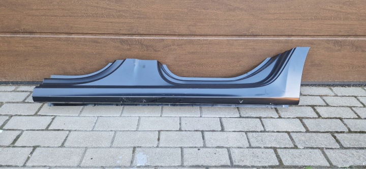 SKODA OCTAVIA IV 5E 19- LEFT SILL COVER 5E7809601D