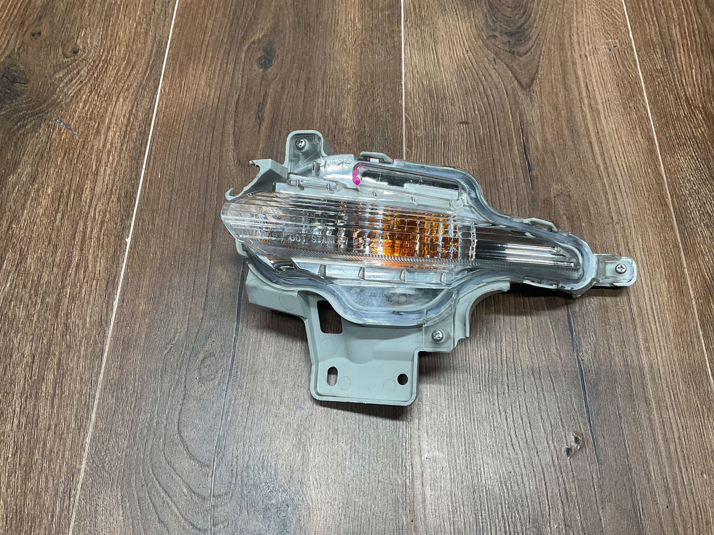 Front Left Bumper Turn Signal Mazda 3 17-18 B63C51360A image 2