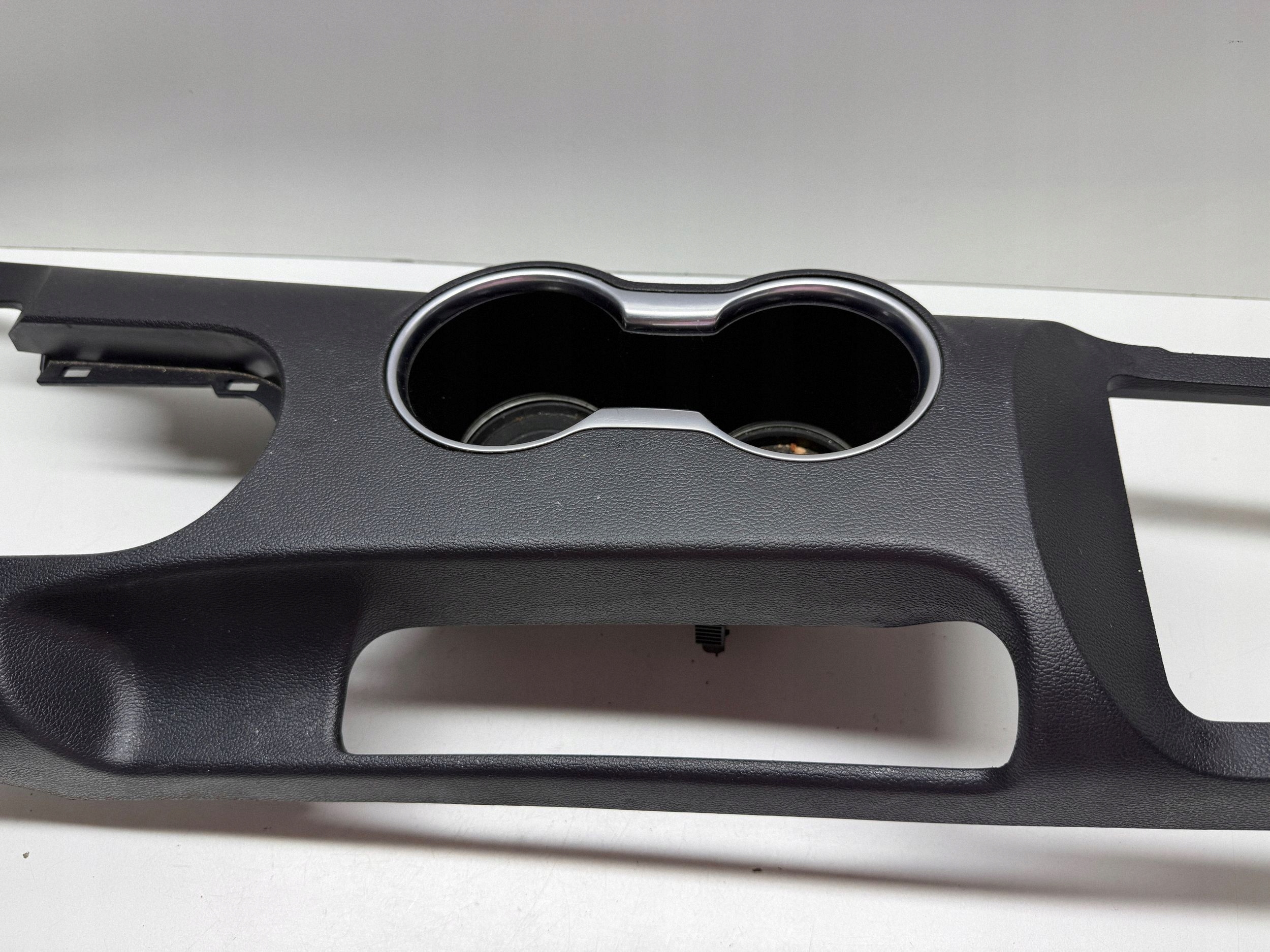 Ford Mustang VI 2023 middenconsole T20012S840F image 7