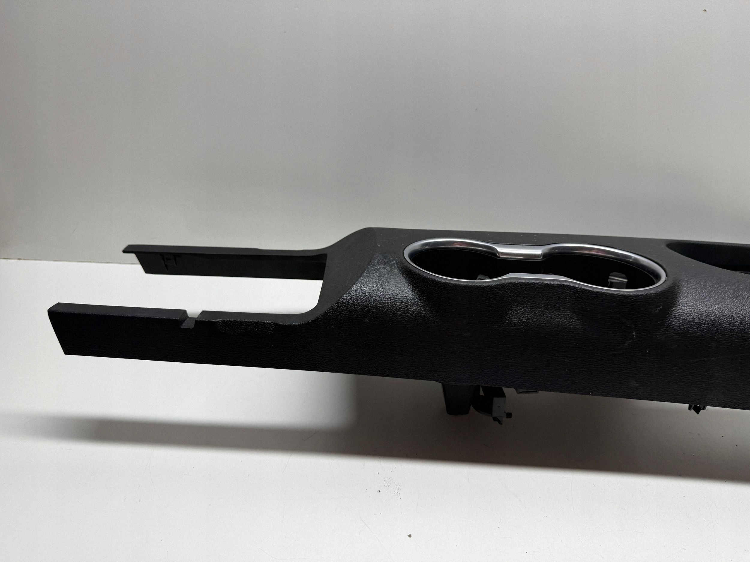 Ford Mustang VI 2023 middenconsole T20012S840F image 9