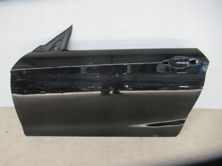 BMW F21 F22 F23 F87 OVI ORIGINAALI ERITTÄIN HYVÄKUNTOINEN