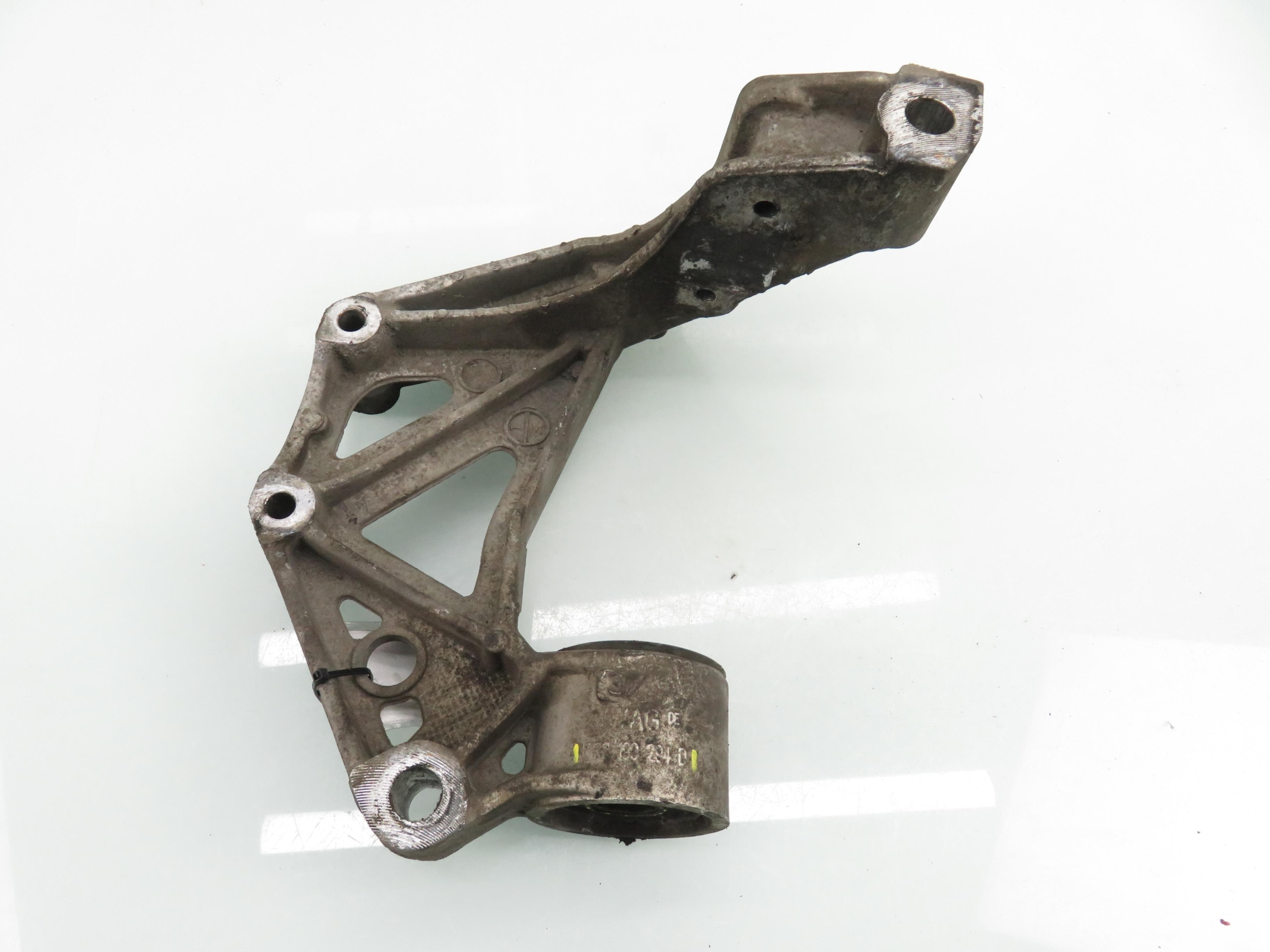 Querlenkerhalter rechts Skoda Fabia I 6Q0199294D image 7