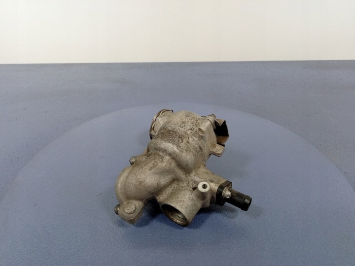 Porsche Cayman Boxster 981 3.4 3.8 Thermostat 9A110622603