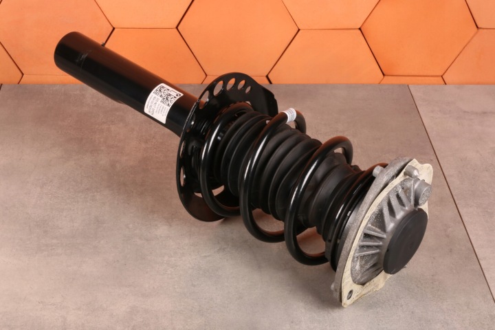 MINI F66 B38N B38L B48N Front Left Shock Absorber 5A31E17 7935 km