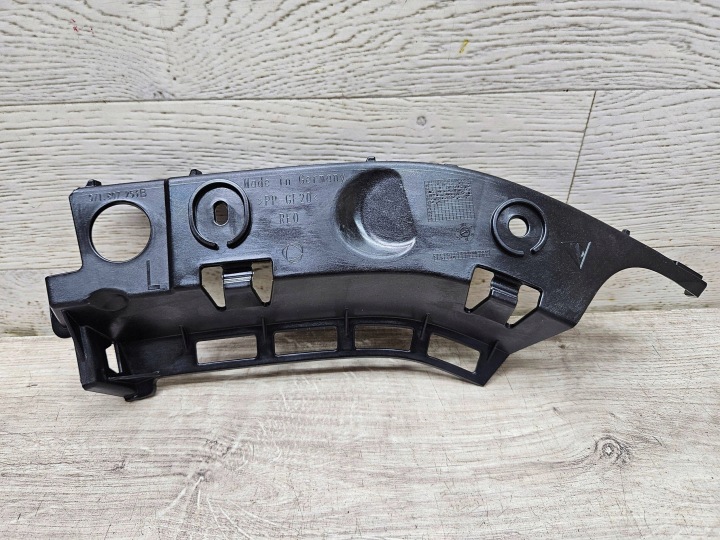 Vasen puskurin liukukappale takana Porsche Panamera II 16-19