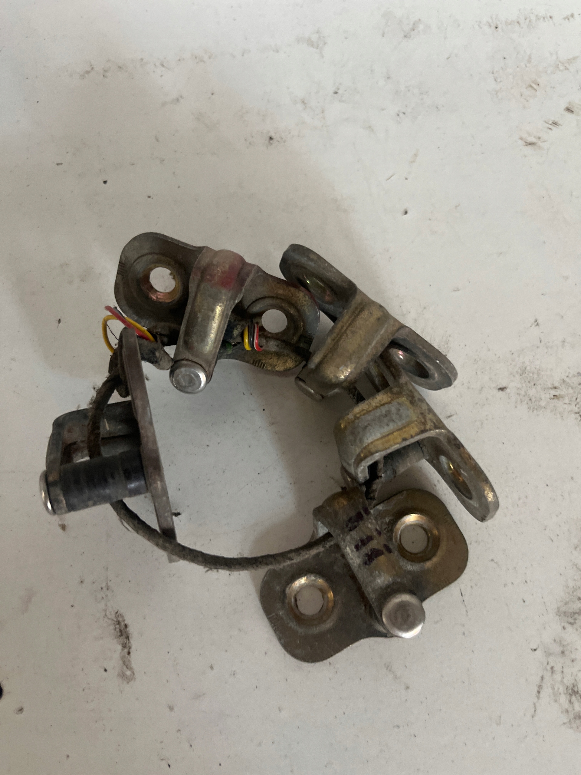 Mercedes A W168 Serrure de porte A1687200204