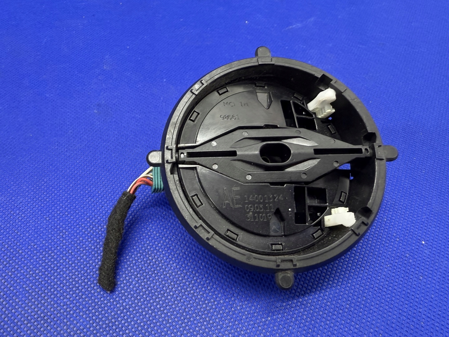 Moteur régulation rétroviseur Audi A6 C7 A7 4G 8T0959577A gauche 8 broches