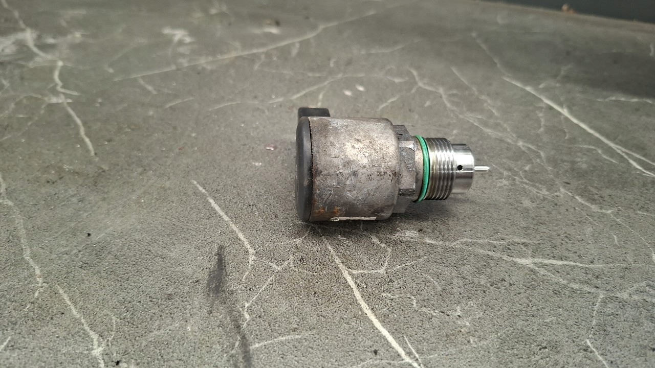 Capteur pression carburant VW T6 2.0 TDI 04l130764b image 2