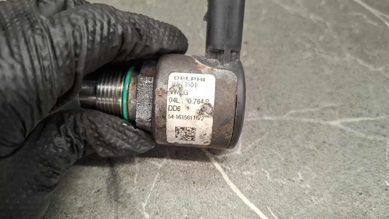 Capteur pression carburant VW T6 2.0 TDI 04l130764b image 5