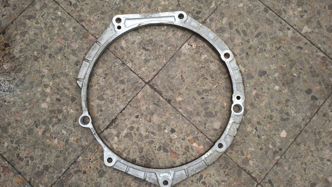 VW Transporter T6 2.0 TDI Getriebe Distanzstück OEM 0BT103551A image 2