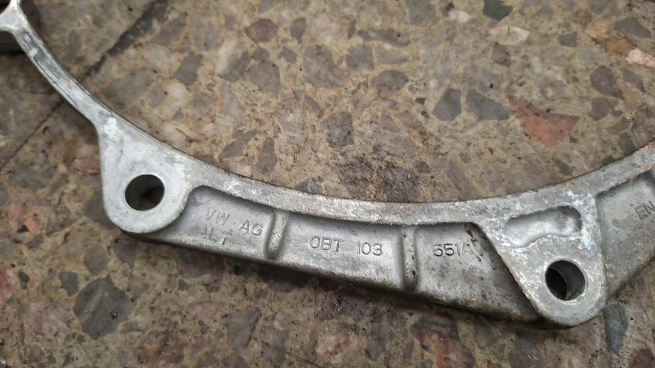 VW Transporter T6 2.0 TDI Getriebe Distanzstück OEM 0BT103551A image 3