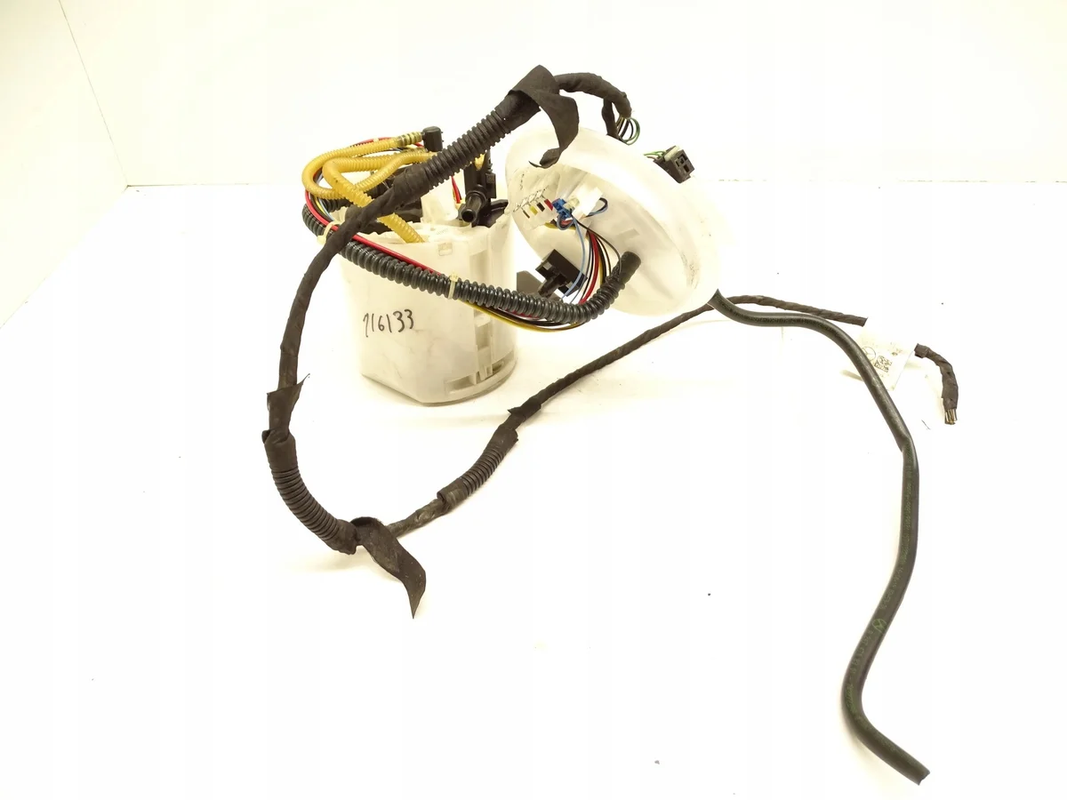 Bomba de Combustível Mercedes A35 W177 A2474703300