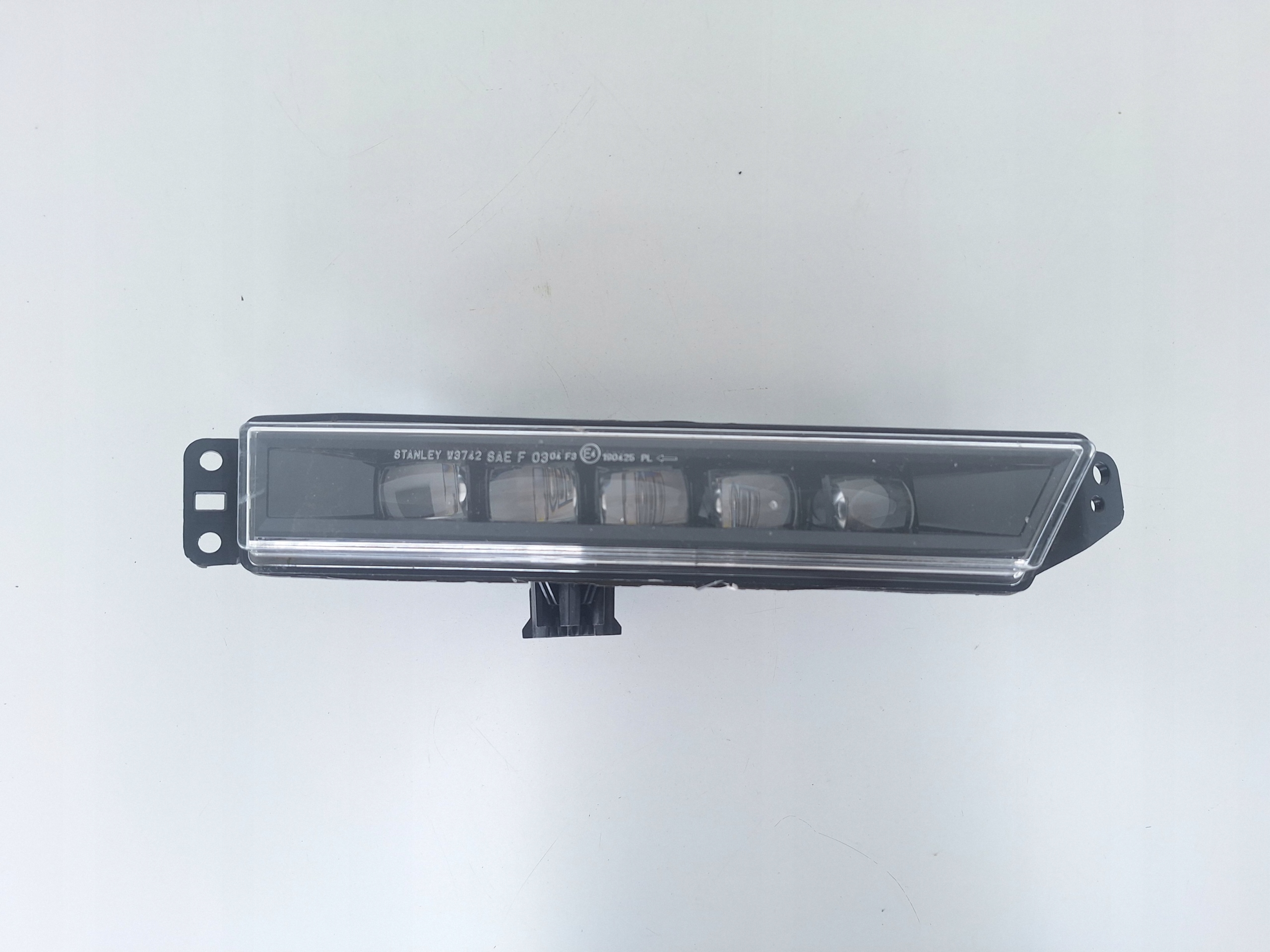 HONDA CRV CR-V 5 HALOGEN LED DRL FRONT LAW STANLEY W4423