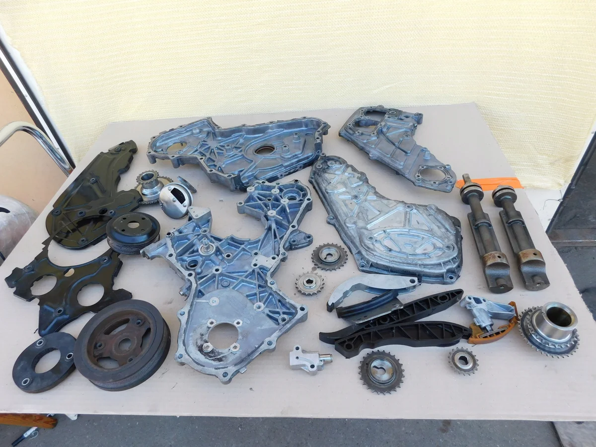 Hyundai H1 Starex 2.5 CRDi Cache Moteur