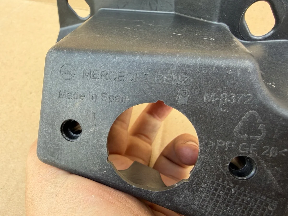 MERCEDES VITO W639 Halter Spritzdüse Links Gebraucht image 4