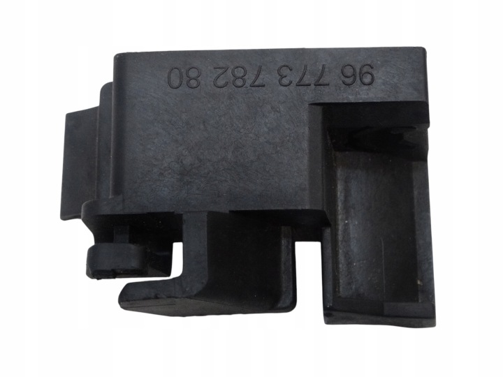 Kytkimen vaijerin suojus Citroen Peugeot 9677378280