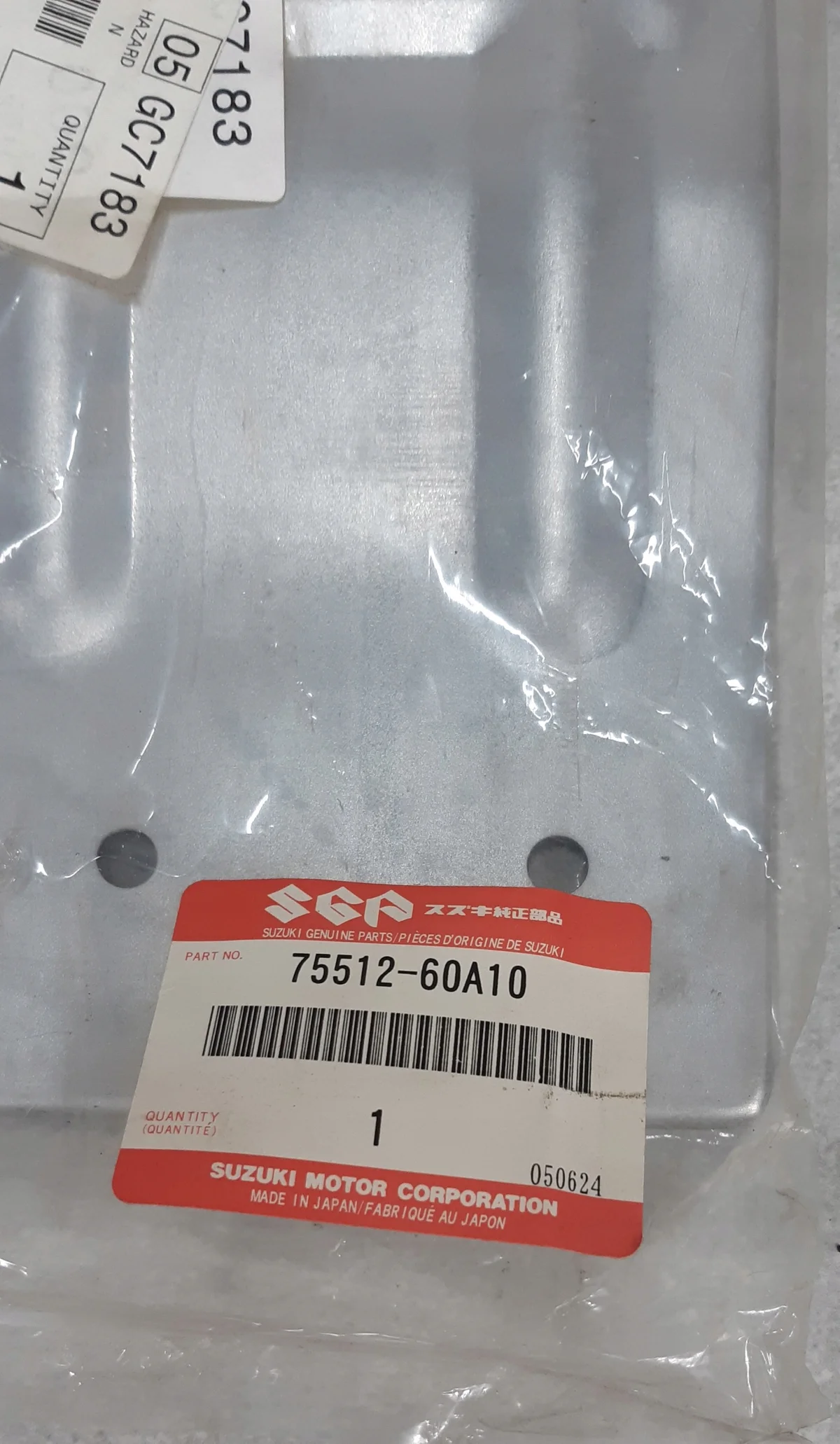 Suzuki Vitara suojapaneeli 75512-60A10