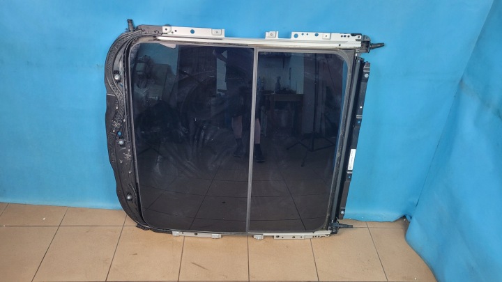 BMW 2' F74 25r Panorama Sunroof 9287370
