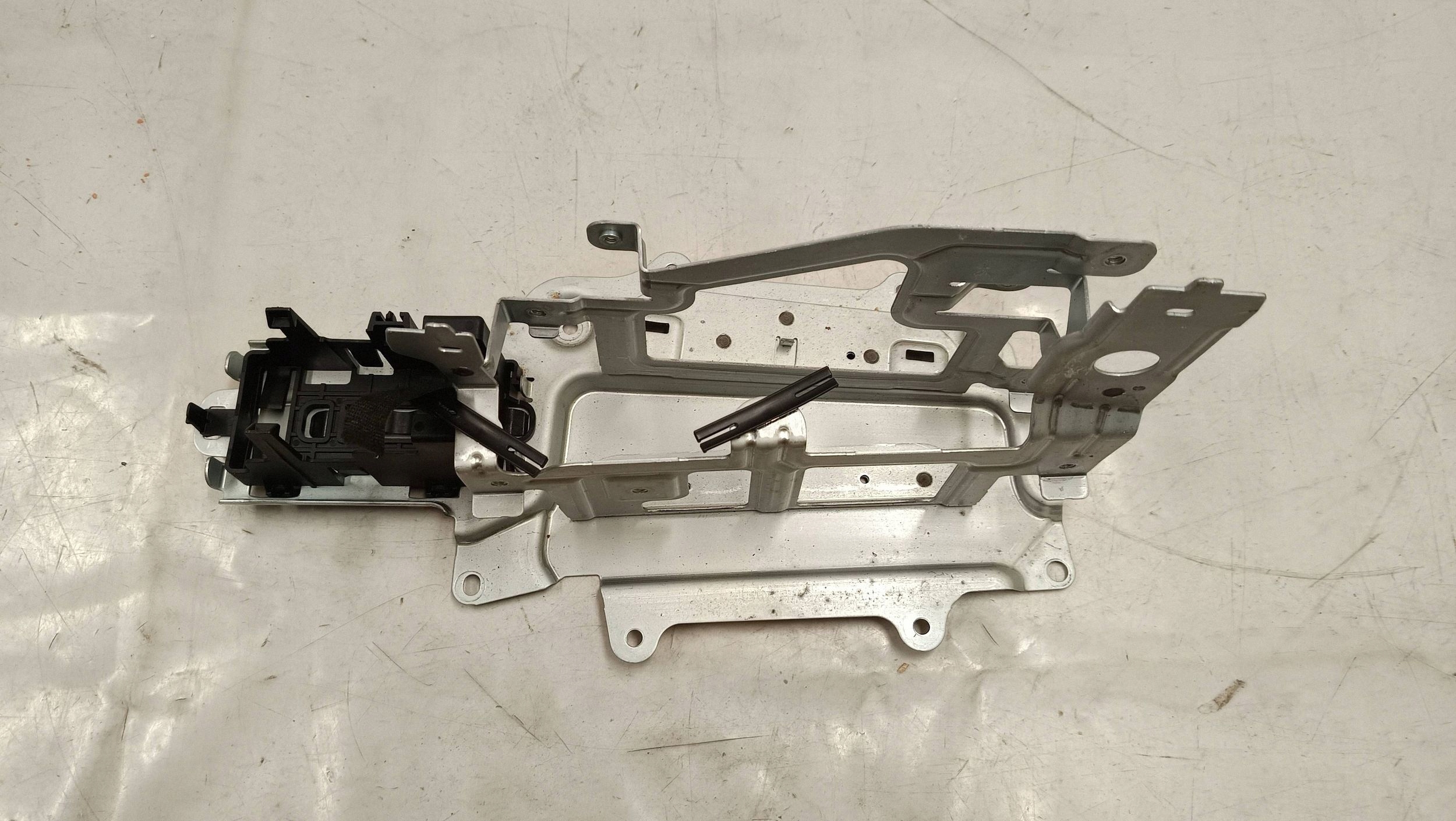 Mercedes-Benz EQA Motorcomputer A2435457700 image 2