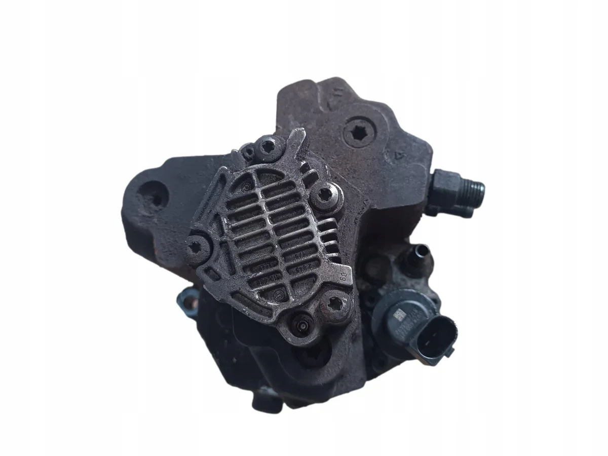 Volkswagen Polttoainepumppu OE 0445010044