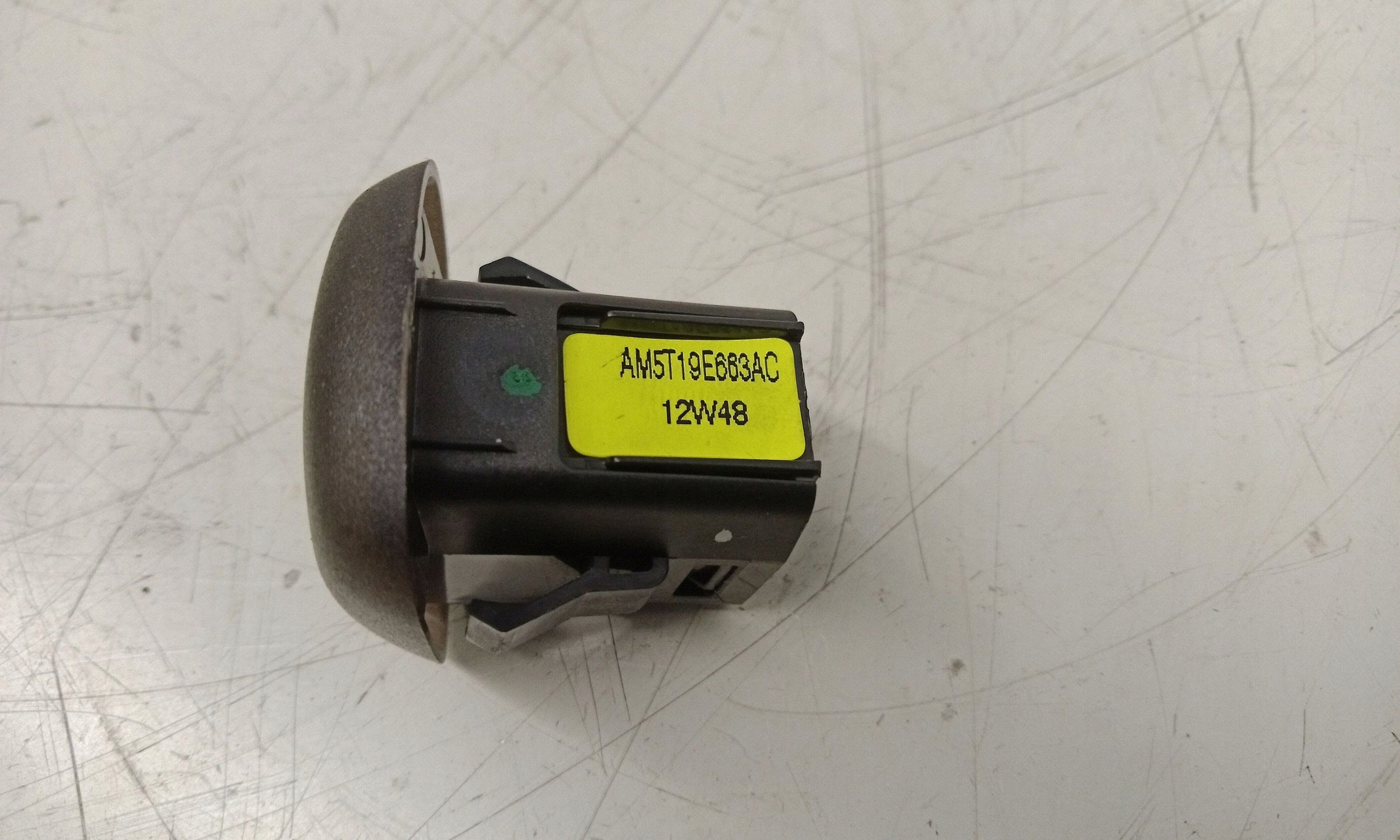 Ford C-MAX II Zonnesensor AM5T19E683AC image 5