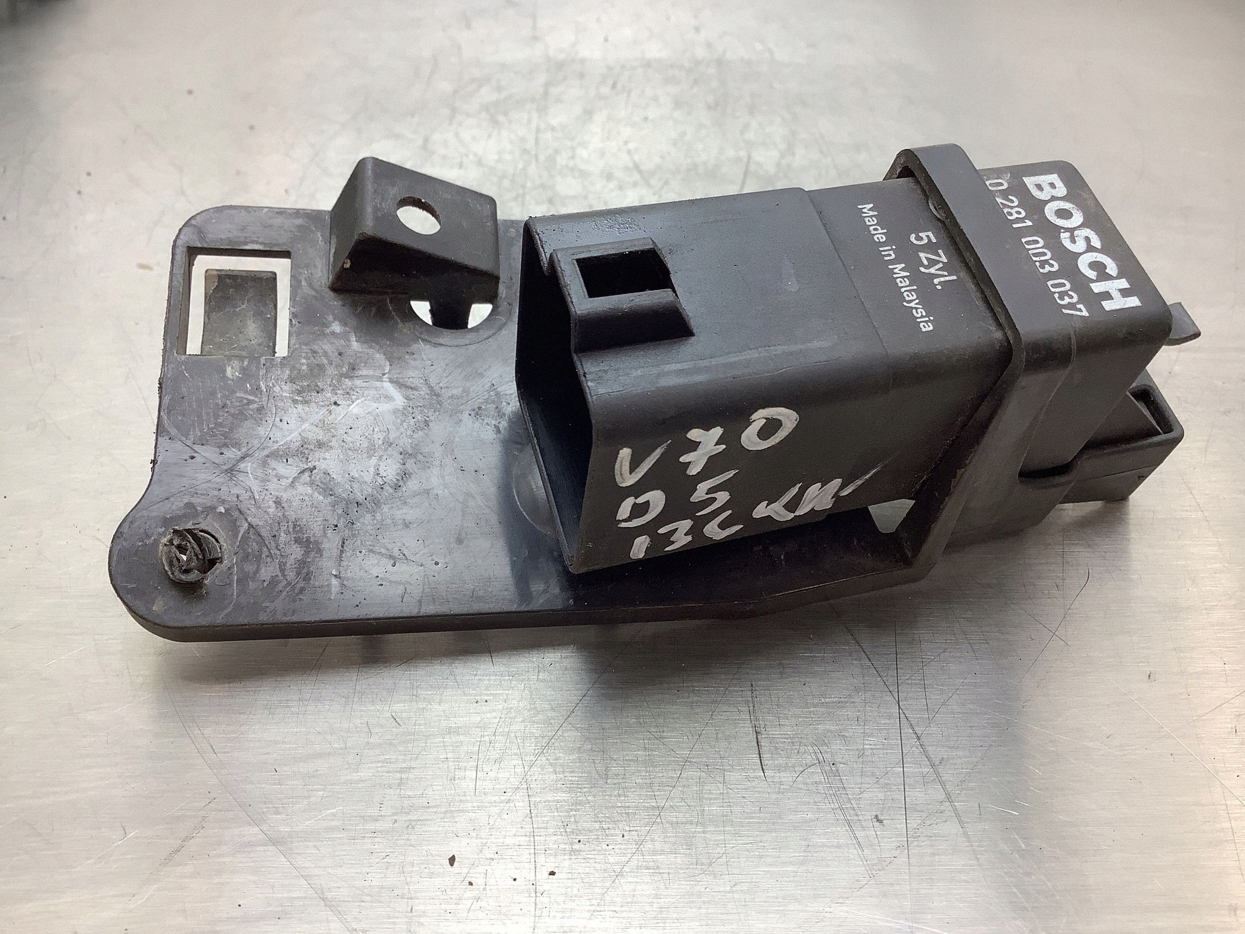 Volvo V70 hehkutulpan ohjain 8692859