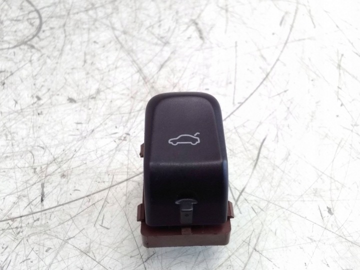 Audi trunk release button OE 8K0959831