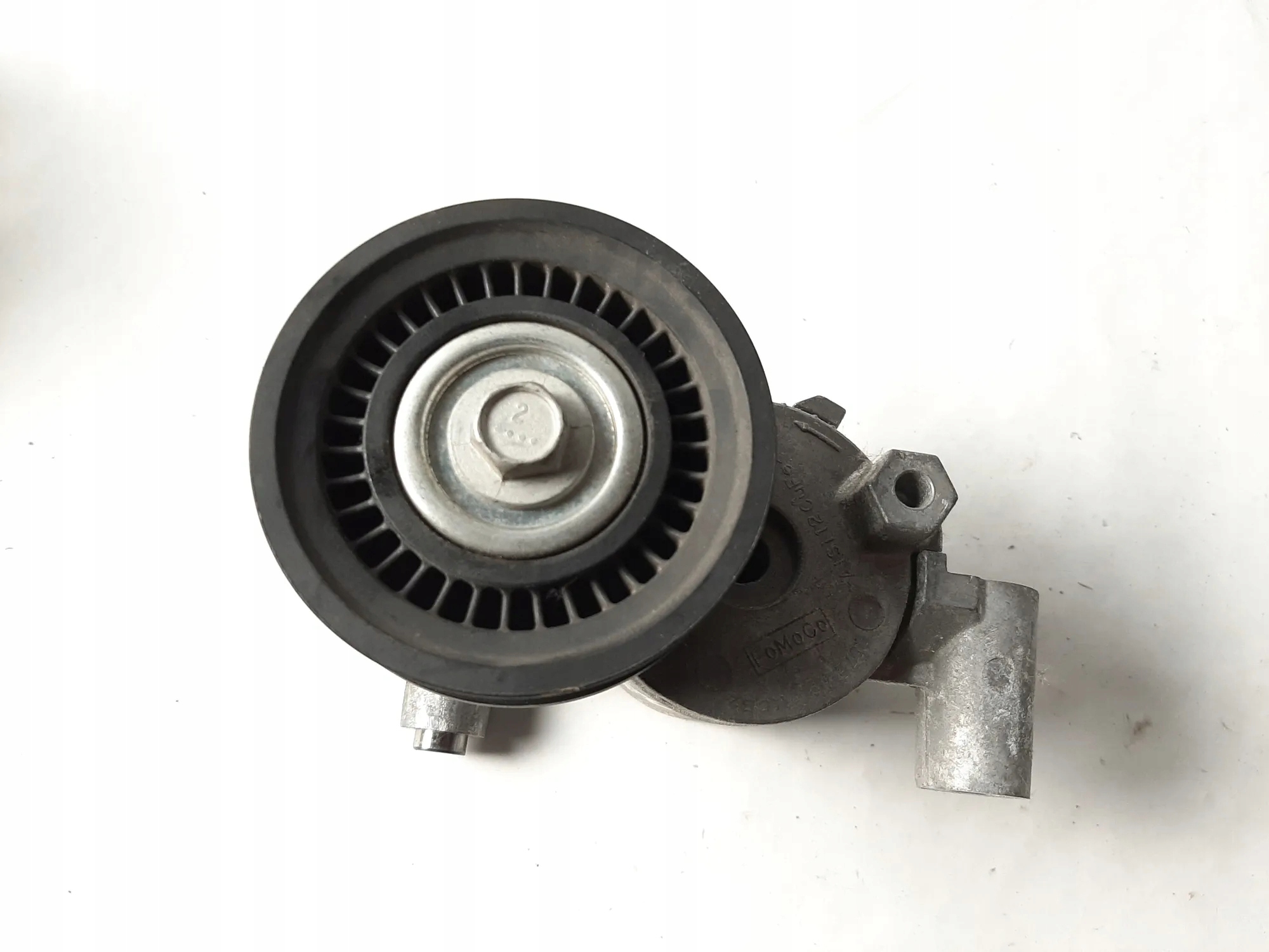 Vaihtoehtoinen hihnan kiristin Ford Mondeo V 2.5
