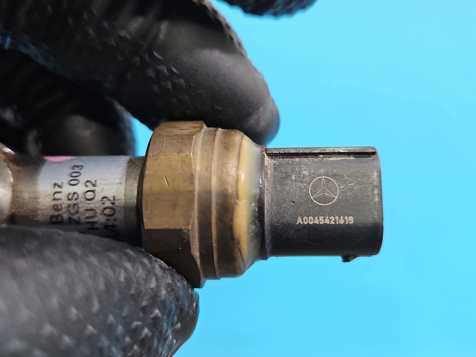 Bränsletemperatursensor A6450700081 image 8